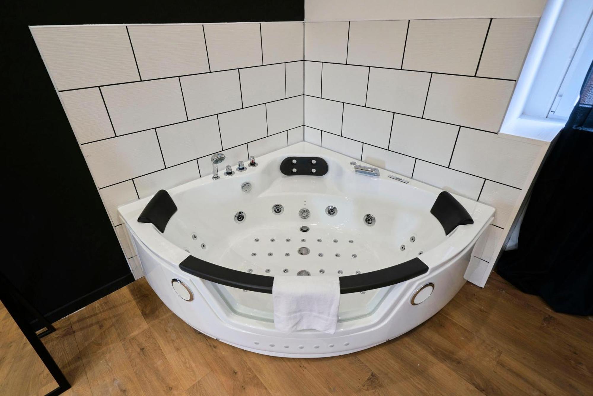 Ng Prestige - Lille L Roubaix Trichon - Balneo - Netflix - Wifiアパートメント エクステリア 写真